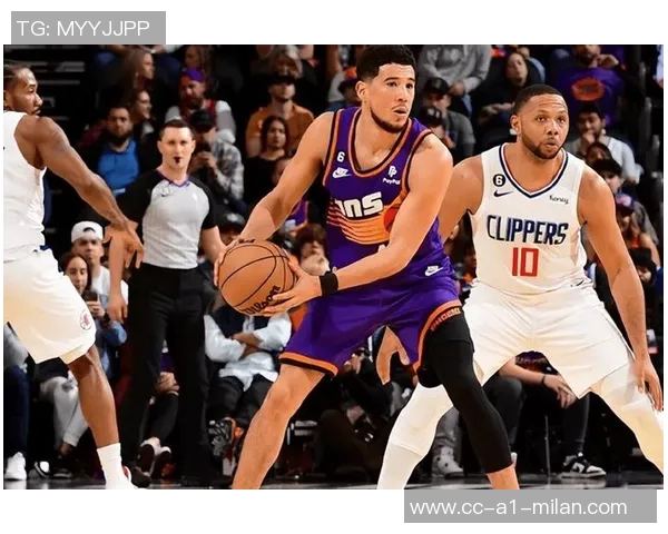 布克谈客战快船主场揭幕战:对手必将展现强烈侵略性