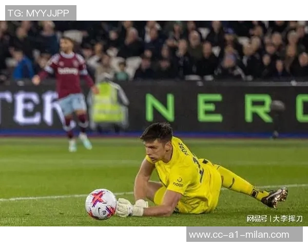 福登盛赞哈兰德独特能力称其总能在关键时刻出现在最佳位置